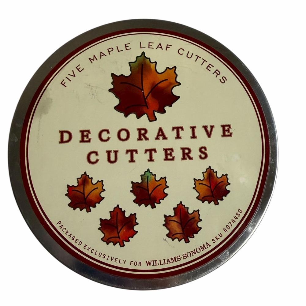 Williams Sonoma Maple Leaf Cookie Cutters Set of 5 in Tin